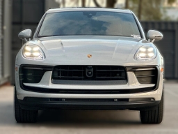 Porsche Macan Base AWD 2026