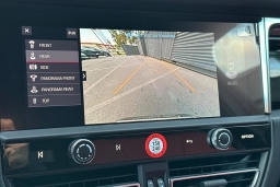 Porsche Macan Base AWD 2026