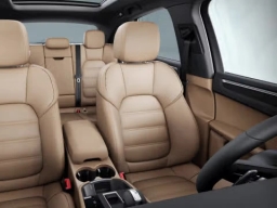 Porsche Macan Base AWD 2026