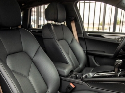 Porsche Macan T AWD 2026