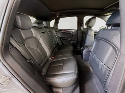 Porsche Macan T AWD 2026