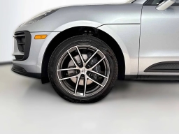 Porsche Macan T AWD 2026