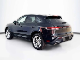 Porsche Macan T AWD 2026