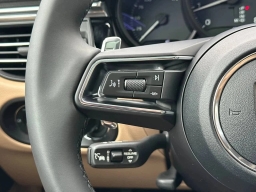 Porsche Macan T AWD 2026