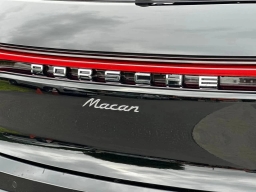 Porsche Macan T AWD 2026