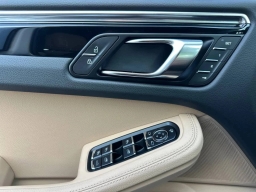 Porsche Macan T AWD 2026