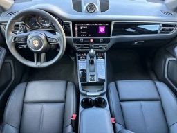 Porsche Macan T AWD 2026