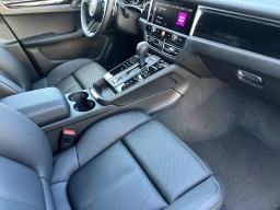 Porsche Macan T AWD 2026