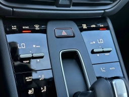 Porsche Macan T AWD 2026