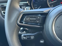 Porsche Macan T AWD 2026