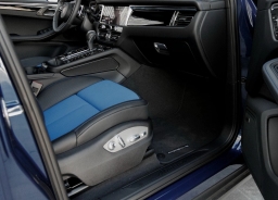 Porsche Macan T AWD 2026