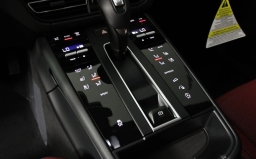 Porsche Macan T AWD 2026