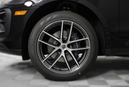 Porsche Macan T AWD 2026