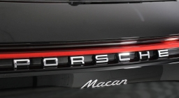 Porsche Macan T AWD 2026