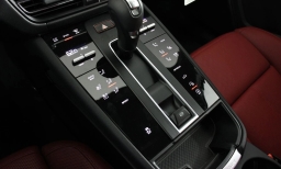 Porsche Macan T AWD 2026