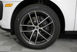 Porsche Macan T AWD 2026