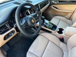 Porsche Macan T AWD 2026