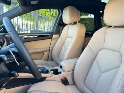 Porsche Macan T AWD 2026