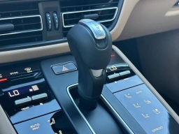 Porsche Macan T AWD 2026