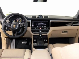 Porsche Macan T AWD 2026