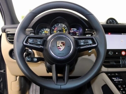 Porsche Macan T AWD 2026