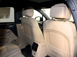 Porsche Macan T AWD 2026