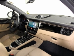 Porsche Macan T AWD 2026