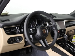 Porsche Macan T AWD 2026