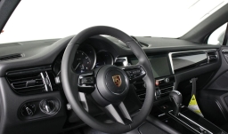 Porsche Macan T AWD 2026