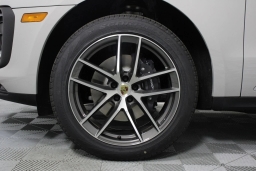 Porsche Macan T AWD 2026