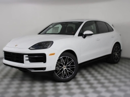 Porsche Cayenne Base AWD 2026