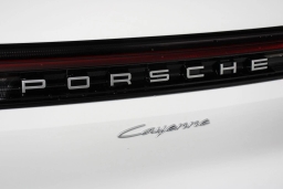 Porsche Cayenne Base AWD 2026