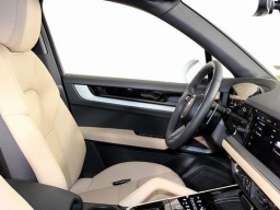 Porsche Cayenne Base AWD 2026