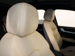 Porsche Cayenne Base AWD 2026