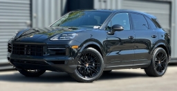 Porsche Cayenne Base AWD 2026