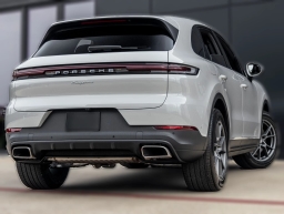 Porsche Cayenne Base AWD 2026