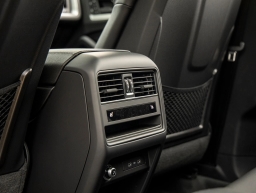 Porsche Cayenne Base AWD 2026