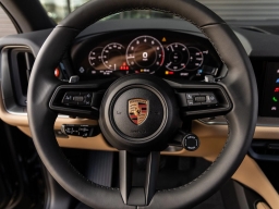 Porsche Cayenne Base AWD 2026