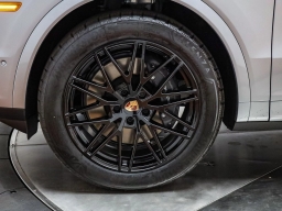 Porsche Cayenne Base AWD 2026