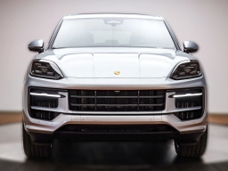 Porsche Cayenne Base AWD 2026
