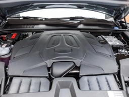 Porsche Cayenne Base AWD 2026