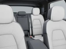 Porsche Cayenne Base AWD 2026