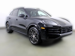 Porsche Cayenne Base AWD 2026