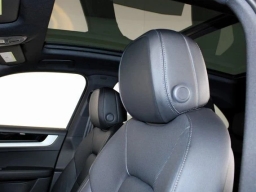 Porsche Cayenne Base AWD 2026