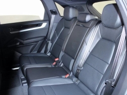 Porsche Cayenne Base AWD 2026