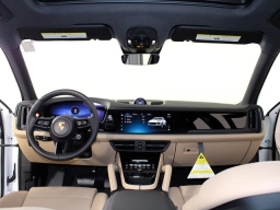 Porsche Cayenne Base AWD 2026