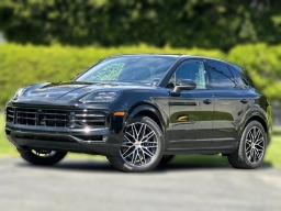 Porsche Cayenne Base AWD 2026