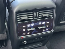 Porsche Cayenne Base AWD 2026