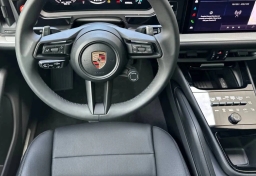 Porsche Cayenne Base AWD 2026