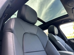 Porsche Cayenne Base AWD 2026